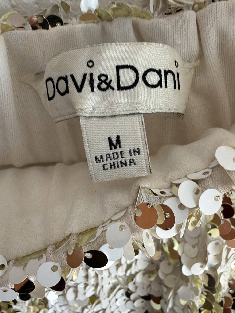 DAVI & DANI Y2K Gold and White Sequin Midi Pencil Skirt - Picture 5 of 6